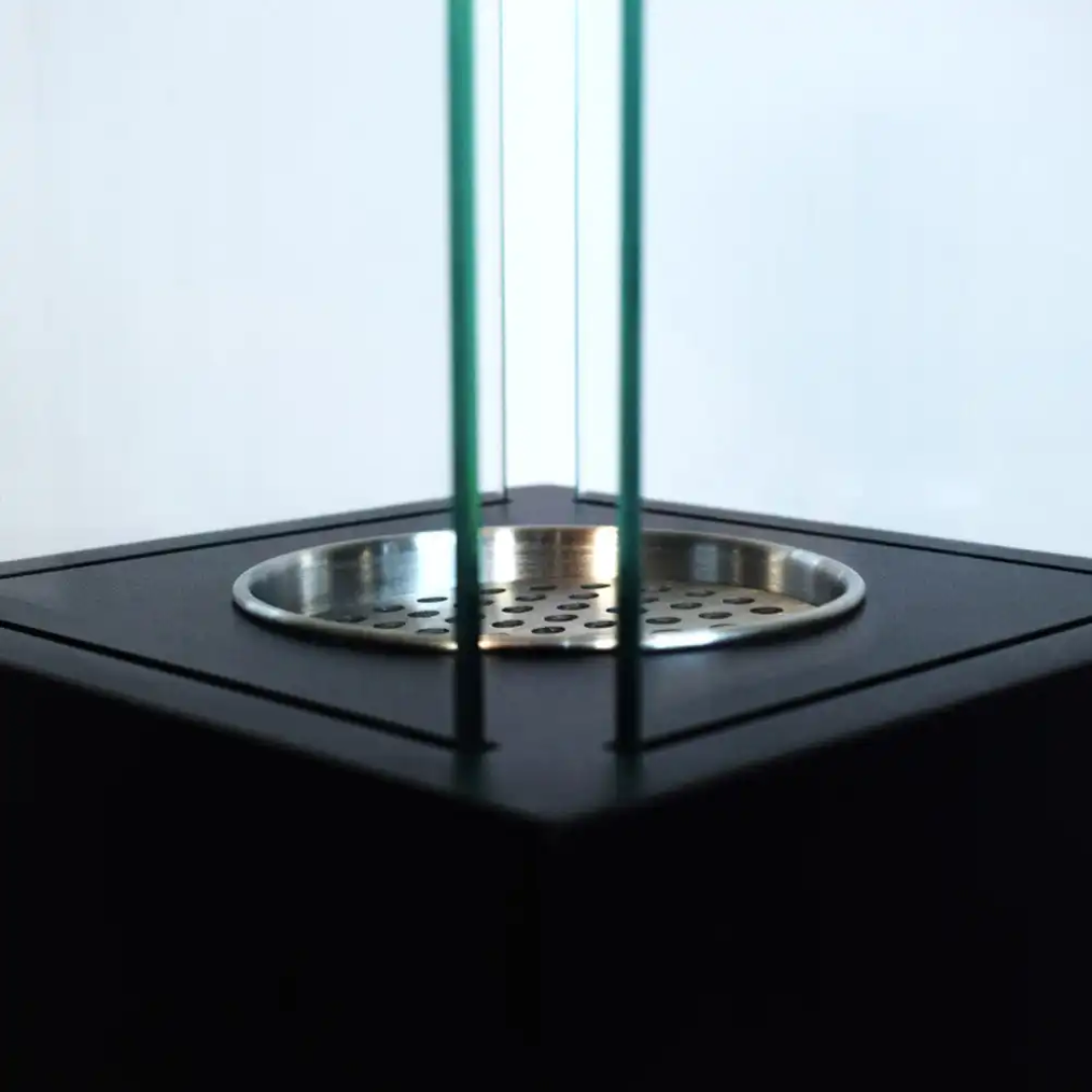 Lareira a Bioetanol CAPRI 70 – Coluna Preta para Interior e Exterior